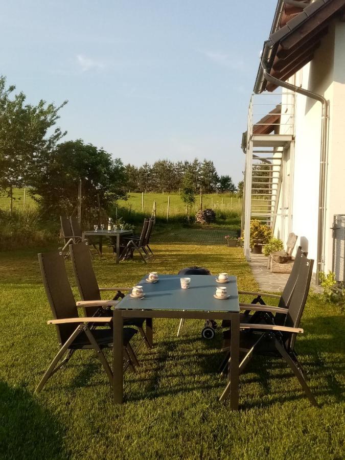 Apartmany Kohoutek A Slepicka V Novohradskych Horach Nové Hrady Extérieur photo