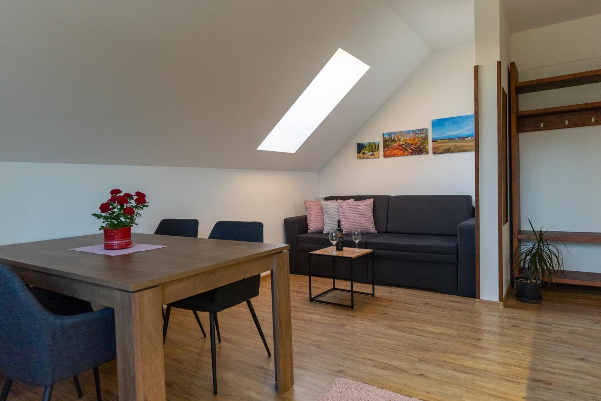 Apartmany Kohoutek A Slepicka V Novohradskych Horach Nové Hrady Extérieur photo
